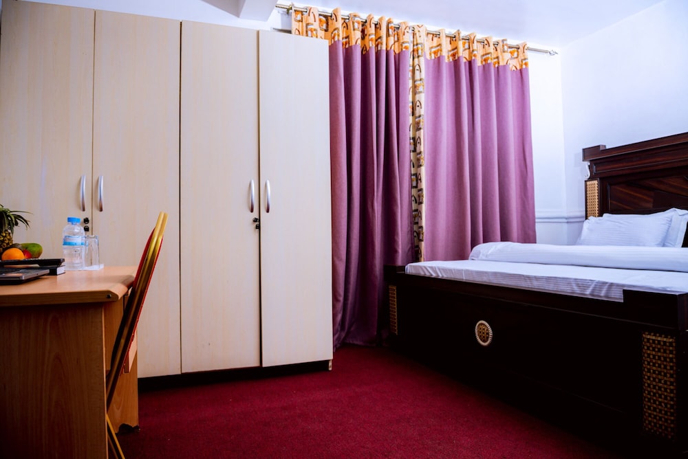 zebra boutique hotel
