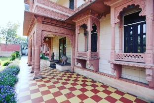 hotel navrang