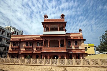 hotel navrang
