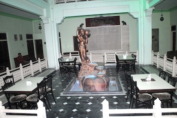 hotel navrang
