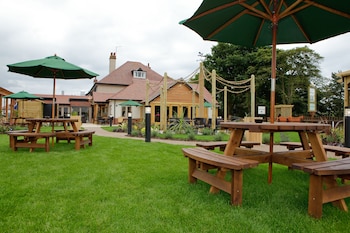 Lobster Pot, Bridlington By Marston's Inn,Carnaby>>Bridlington,4 star