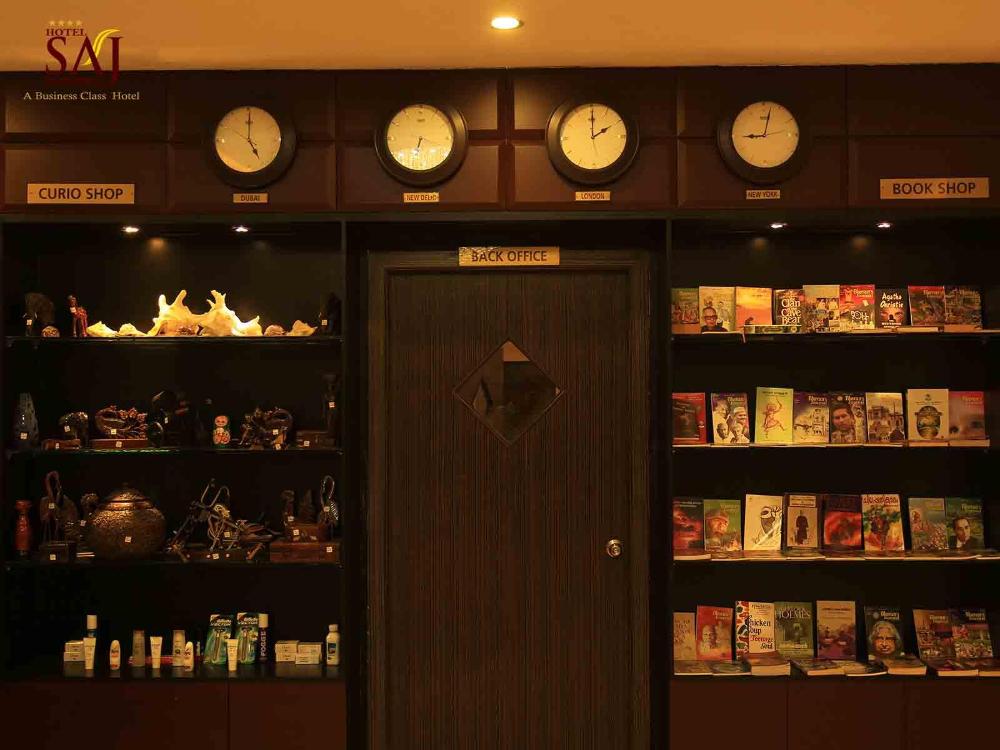 hotel saj international
