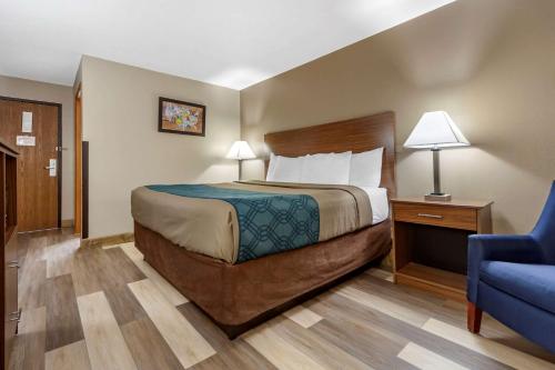 econo lodge hays i 70