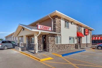 econo lodge hays i 70