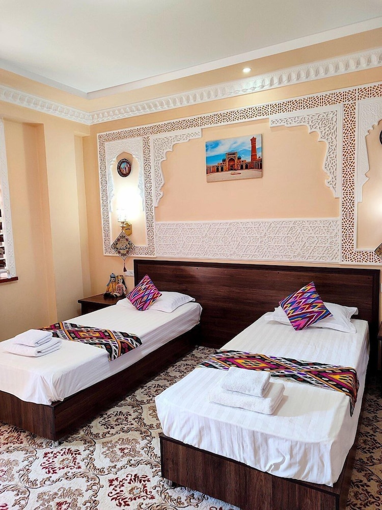 hotel shams
