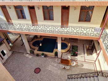 hotel shams