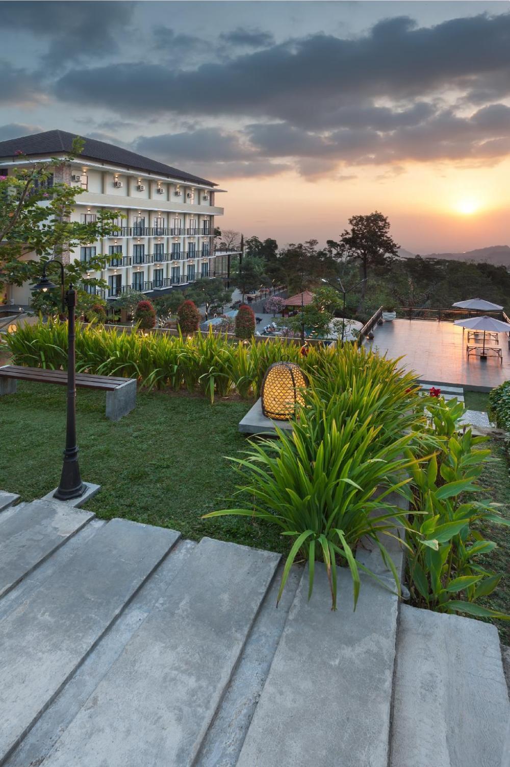 nava hotel tawangmangu