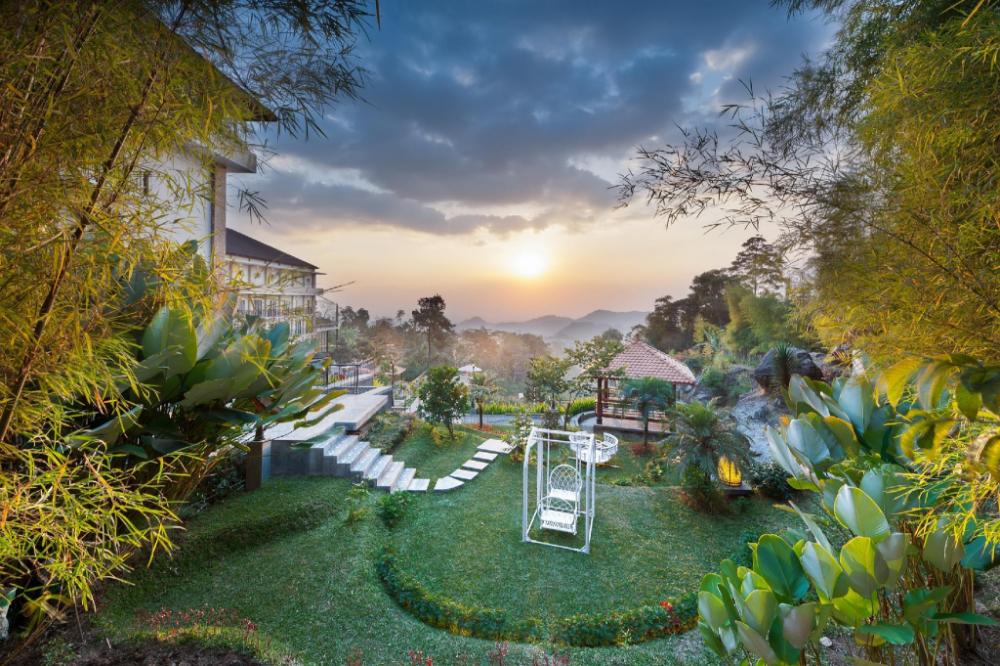nava hotel tawangmangu