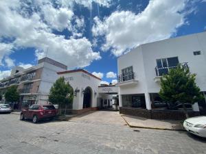 hotel zacatecas courts