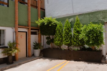 hotel zacatecas courts