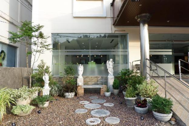 auychai grand hotel