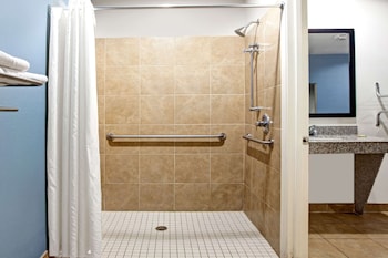 super 8 by wyndham houston north i 45