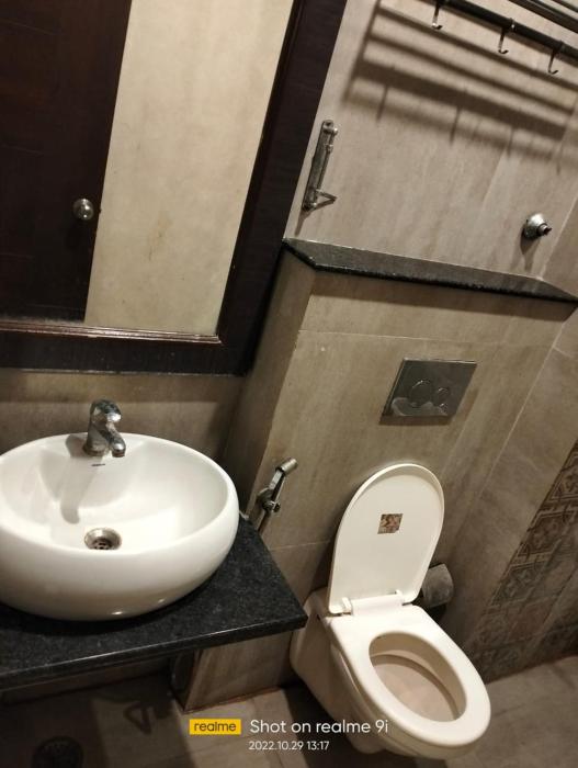 ashoka hotel by wb inn