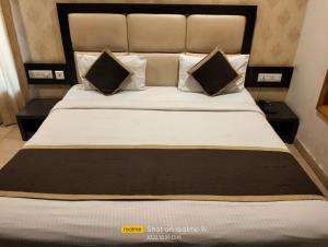 ashoka hotel by wb inn