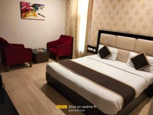 ashoka hotel by wb inn