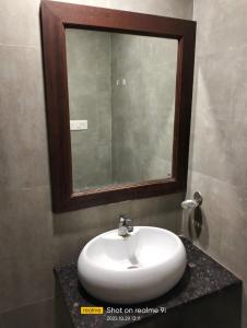 ashoka hotel by wb inn