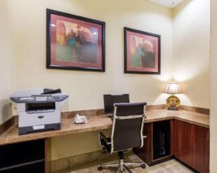 comfort suites near nasa clear lake