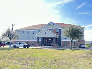 scottish inn and suites la porte
