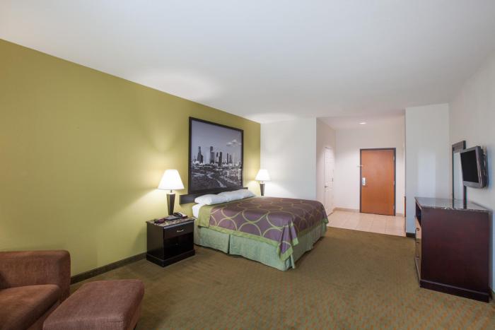 scottish inn and suites la porte