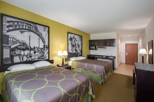 scottish inn and suites la porte