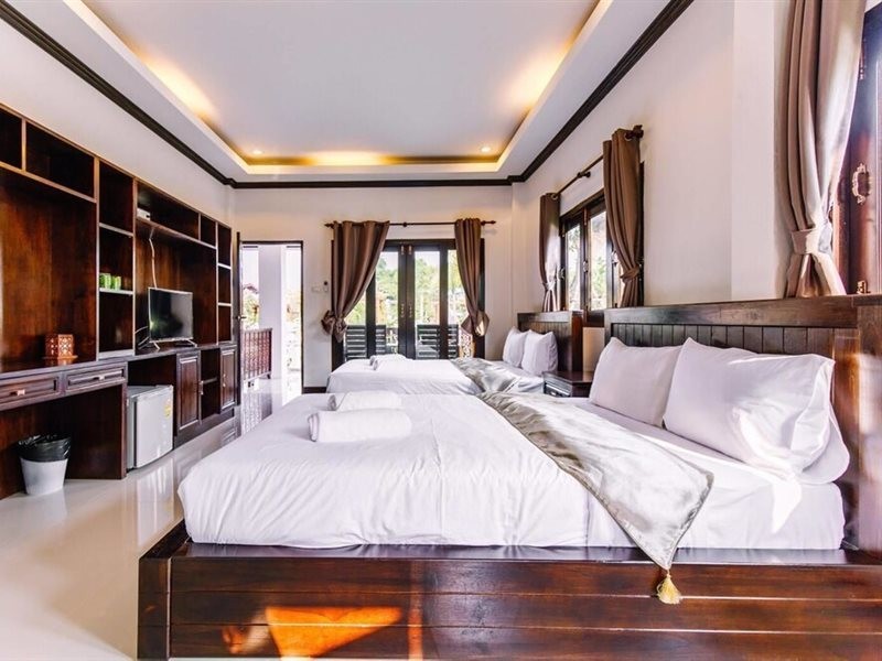 baankiangnam pattaya resort