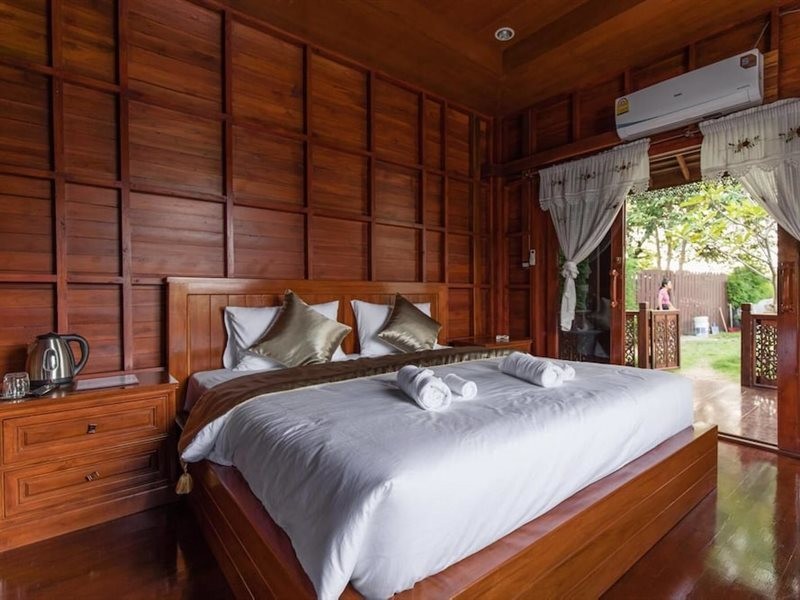 baankiangnam pattaya resort