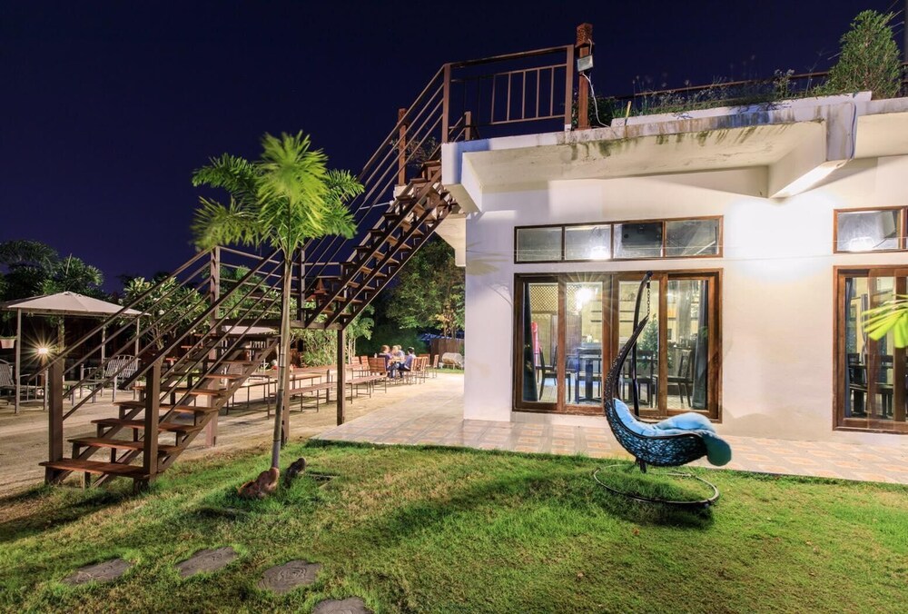 baankiangnam pattaya resort