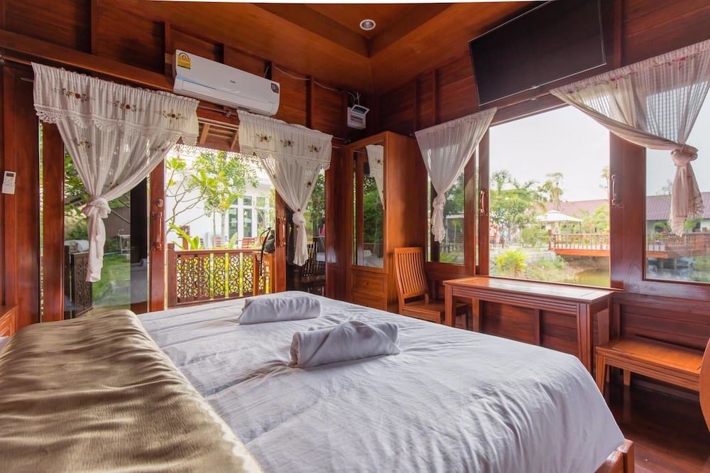 baankiangnam pattaya resort