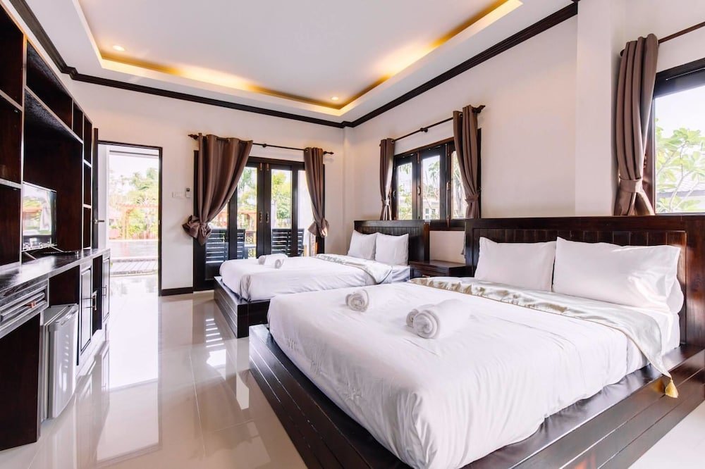 baankiangnam pattaya resort