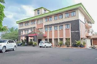 green wattana hotel sentul