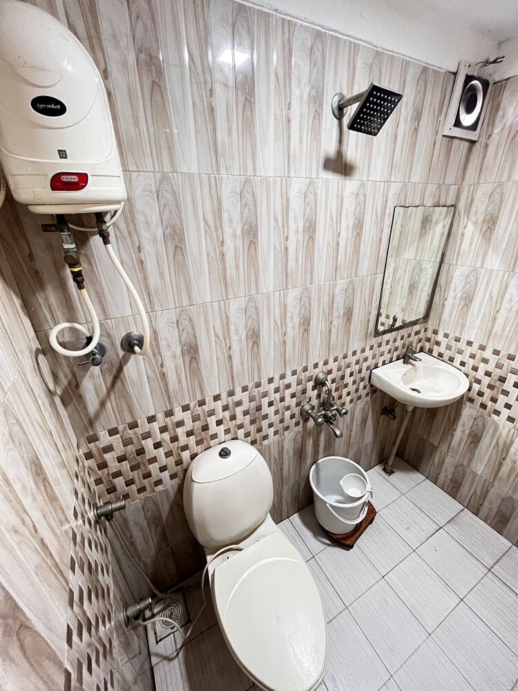 stayguru usha residency