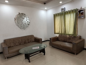 stayguru usha residency