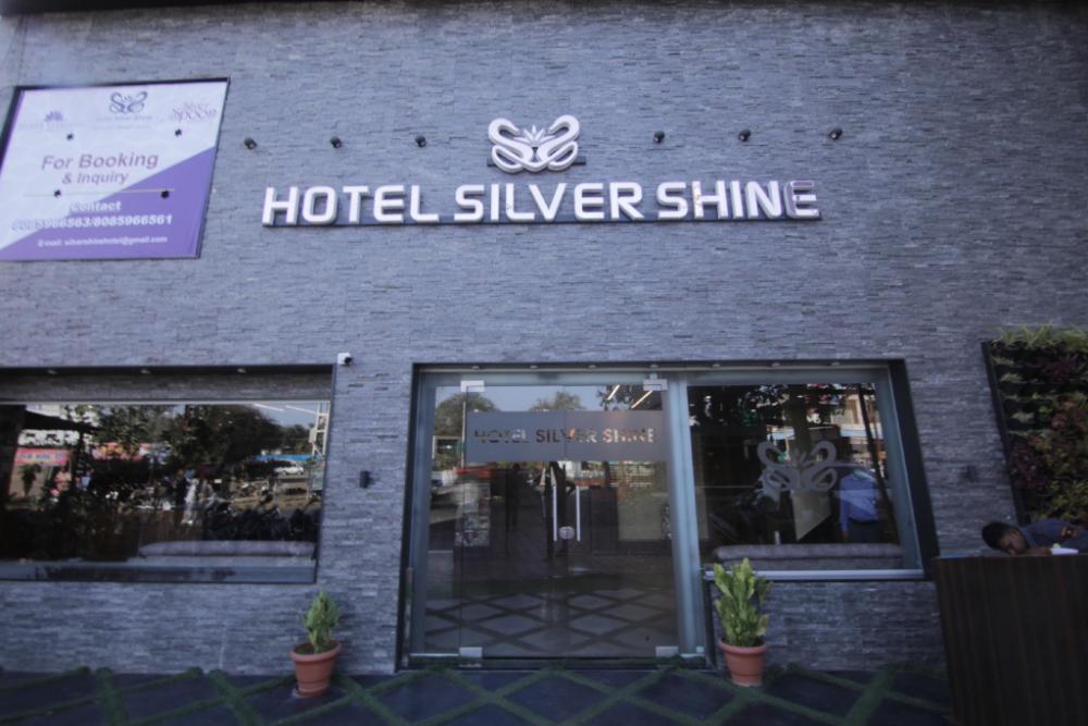 hotel silver shine