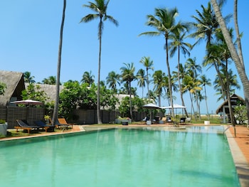 blue whale beach boutique resort