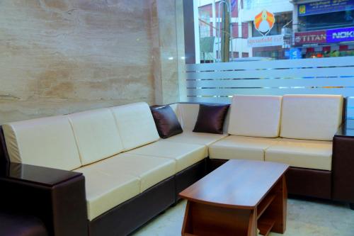 sri maharaja residency