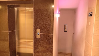 sri maharaja residency