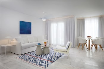 mykonos riviera