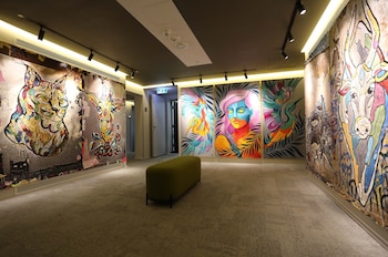 link hotel and hub by dan hotels