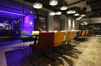 link hotel and hub by dan hotels