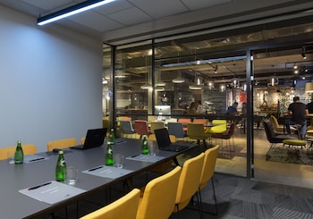 link hotel and hub by dan hotels