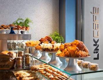 link hotel and hub by dan hotels