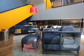 link hotel and hub by dan hotels