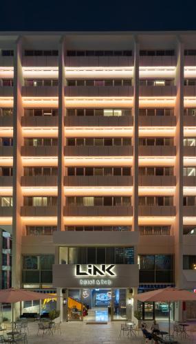 link hotel and hub by dan hotels