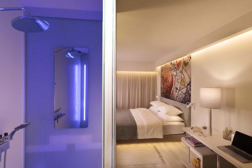 link hotel and hub by dan hotels