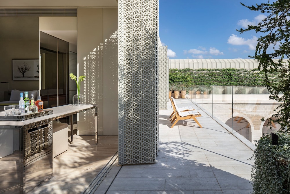 tel aviv