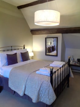 The Kings Head Hotel,Gloucester>>Cirencester,3 star