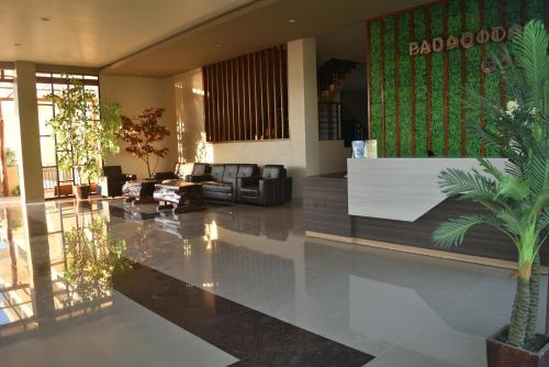 padadita beach hotel