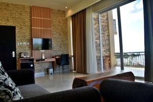 padadita beach hotel