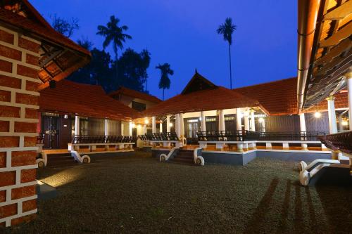 palmy lake resort