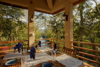 mystic river resort